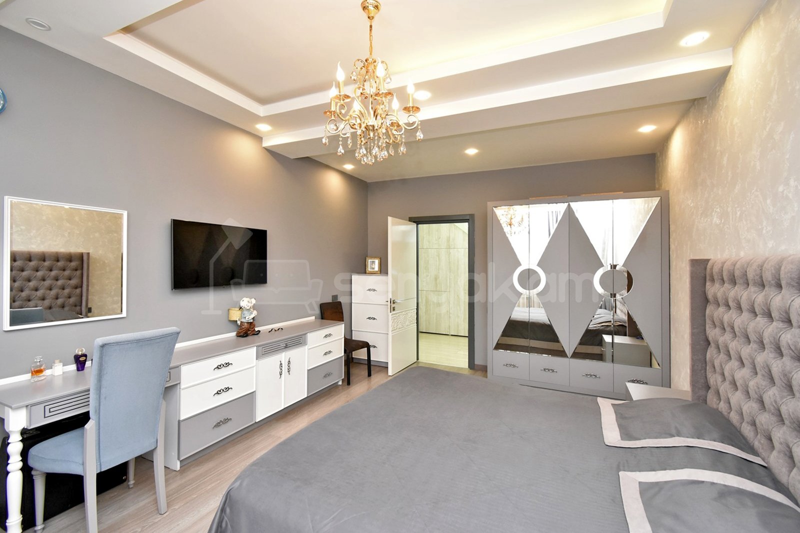 6 Սենյականոց Բնակարան Նորակառույցում, 233քմ, 6/6 հարկ, Դիզայներական Վերանորոգված, Կահավորված, Արևկող