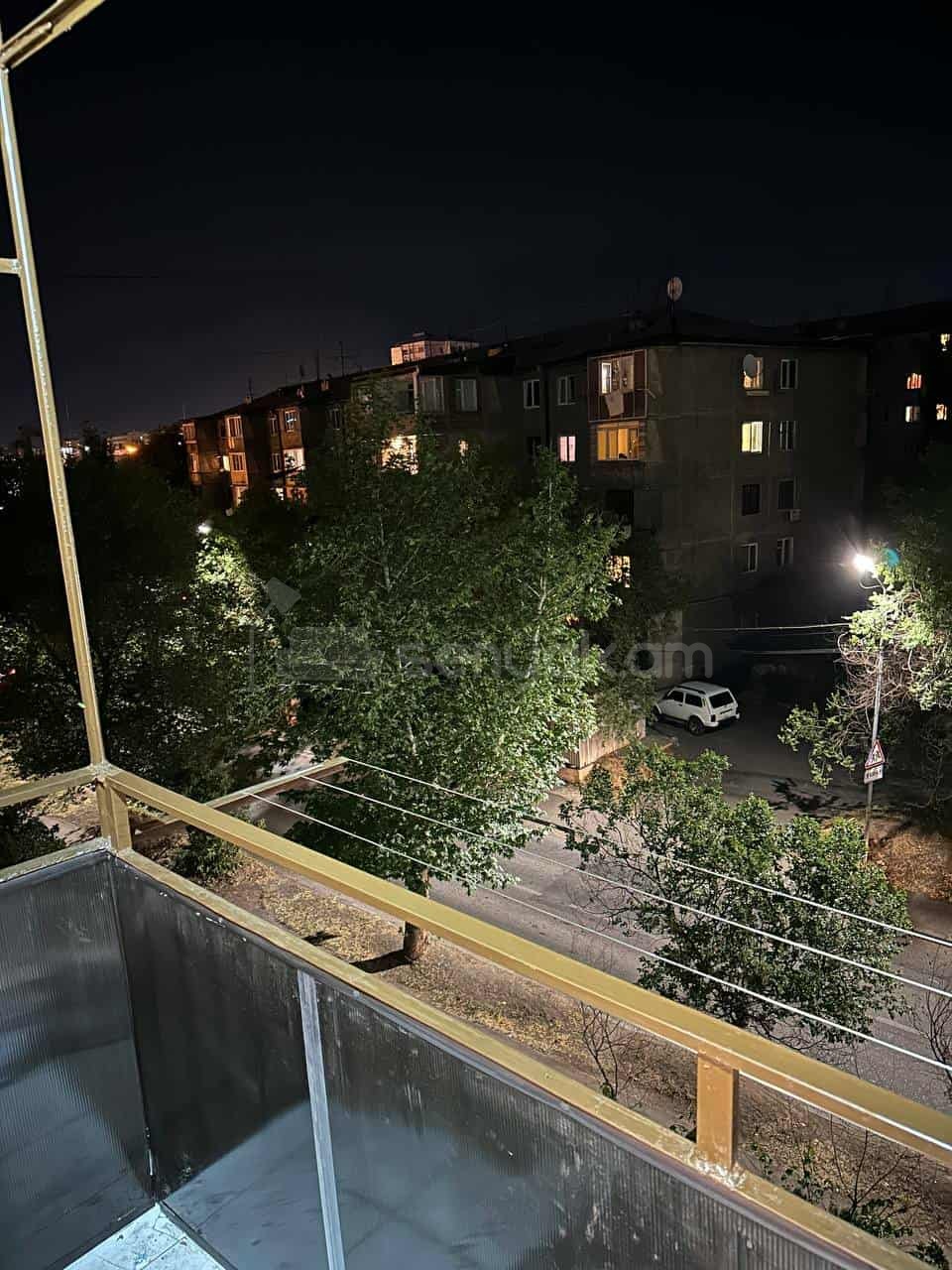 2 Սենյականոց Բնակարան Քարե Շենքում, 60քմ, 5/5 հարկ, Դիզայներական Վերանորոգված, Կահավորված, Արևկող