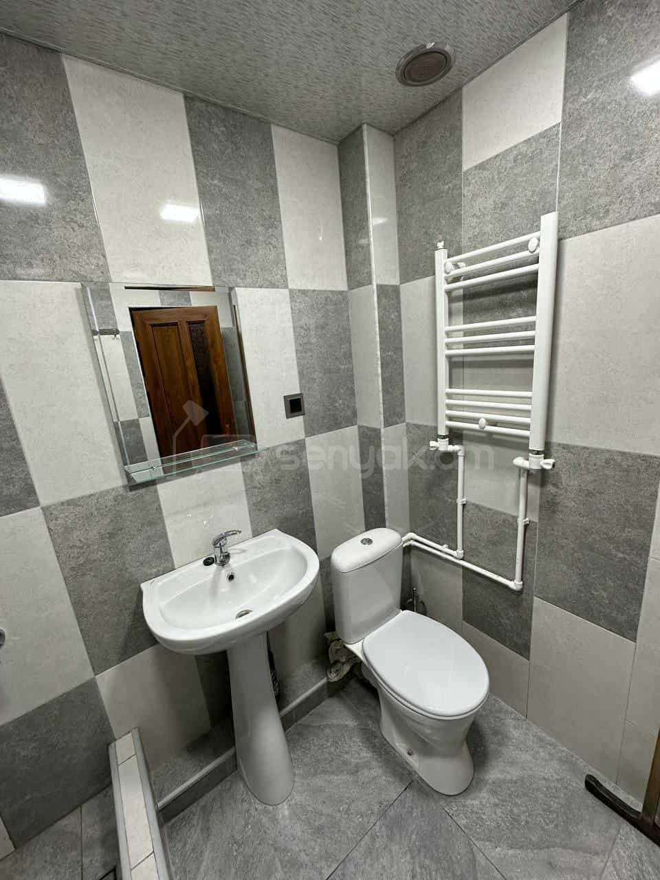 2 Սենյականոց Բնակարան Քարե Շենքում, 60քմ, 5/5 հարկ, Դիզայներական Վերանորոգված, Կահավորված, Արևկող