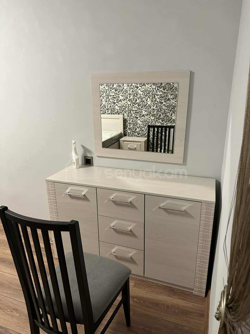 2 Սենյականոց Բնակարան Քարե Շենքում, 60քմ, 5/5 հարկ, Դիզայներական Վերանորոգված, Կահավորված, Արևկող