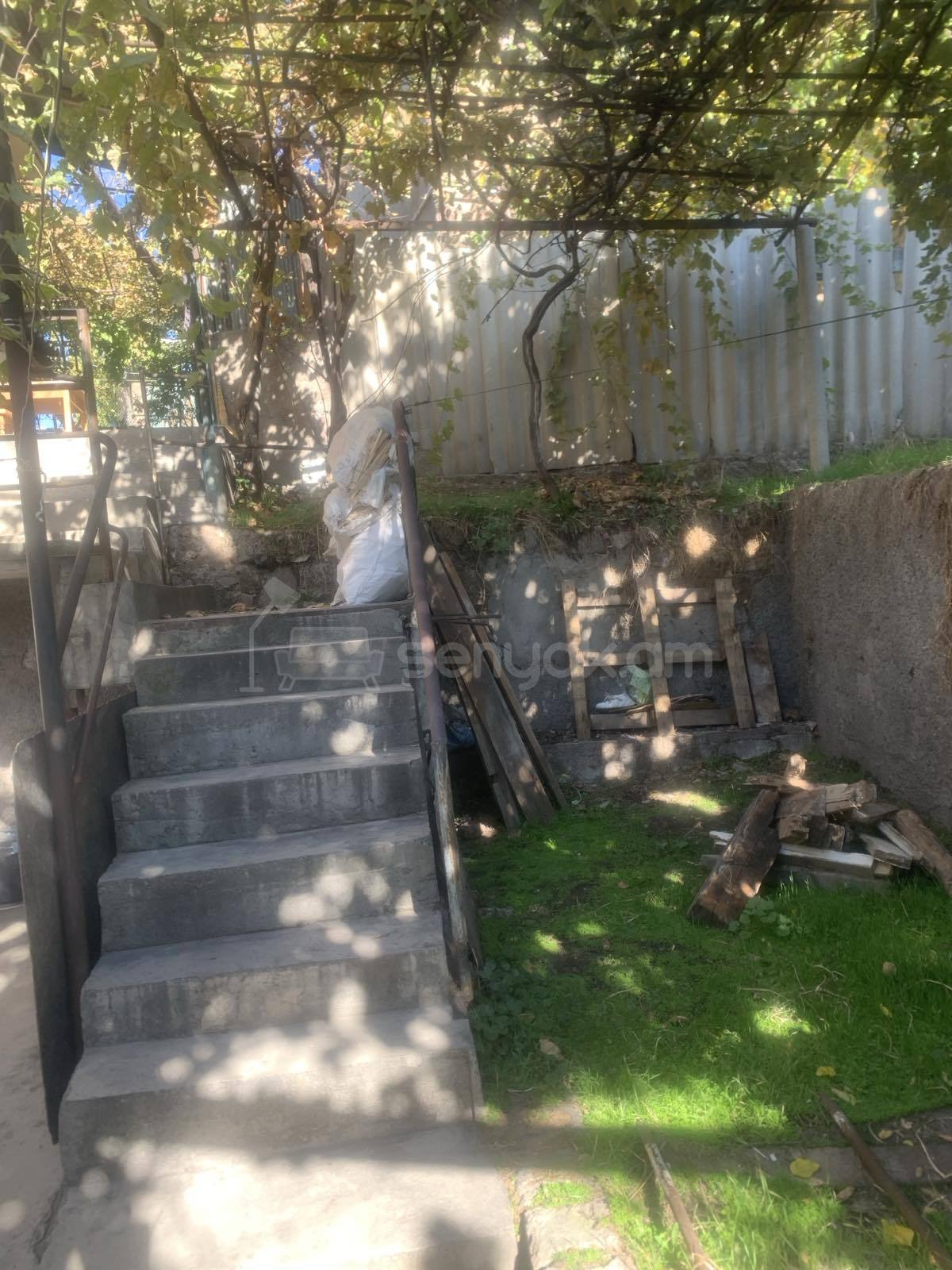 1 Սենյականոց Սեփական Տուն, 40քմ, Կապիտալ Վերանորոգված, Կահավորված