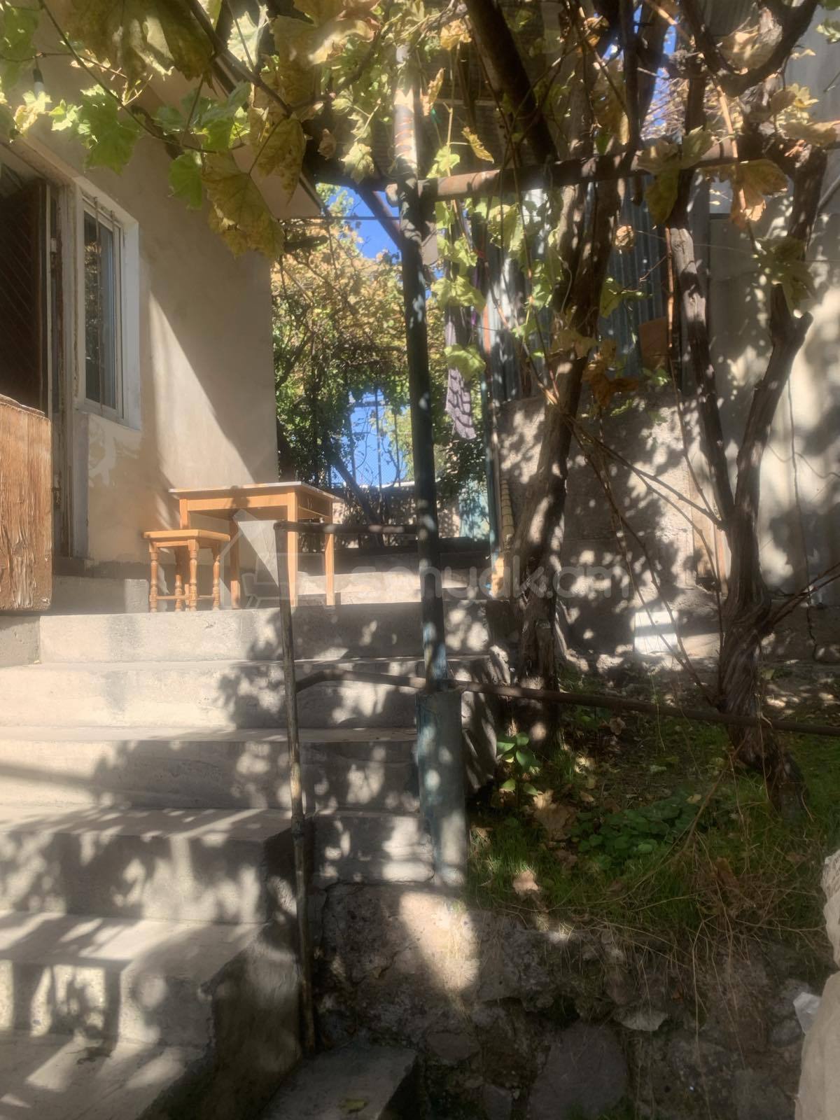 1 Սենյականոց Սեփական Տուն, 40քմ, Կապիտալ Վերանորոգված, Կահավորված