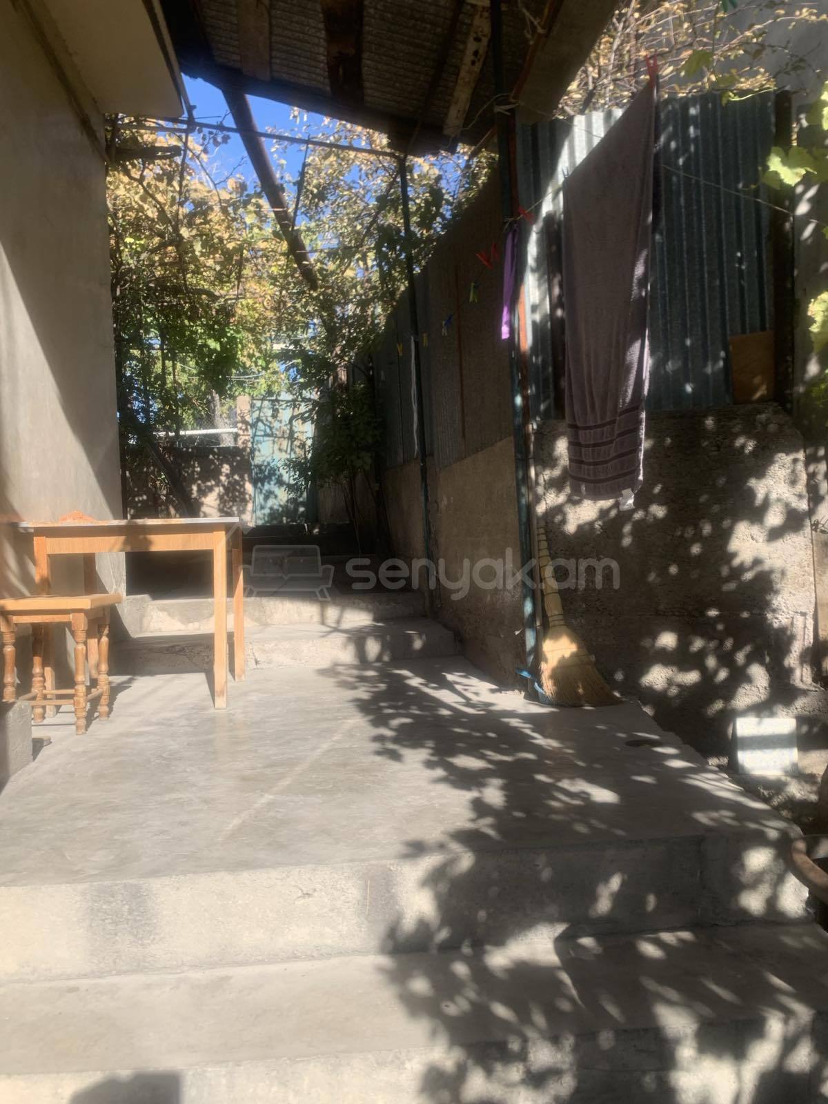 1 Սենյականոց Սեփական Տուն, 40քմ, Կապիտալ Վերանորոգված, Կահավորված