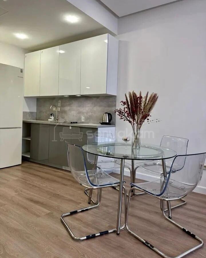 2 Սենյականոց Բնակարան Նորակառույցում, 80քմ, 3/16 հարկ, Դիզայներական Վերանորոգված, Կահավորված, Արևկող