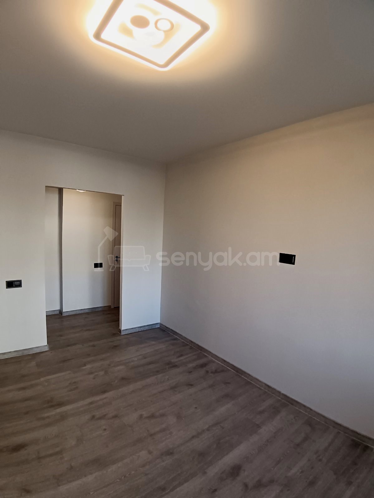 2 Սենյականոց Բնակարան, 58քմ, 2/9 հարկ, Կապիտալ Վերանորոգված