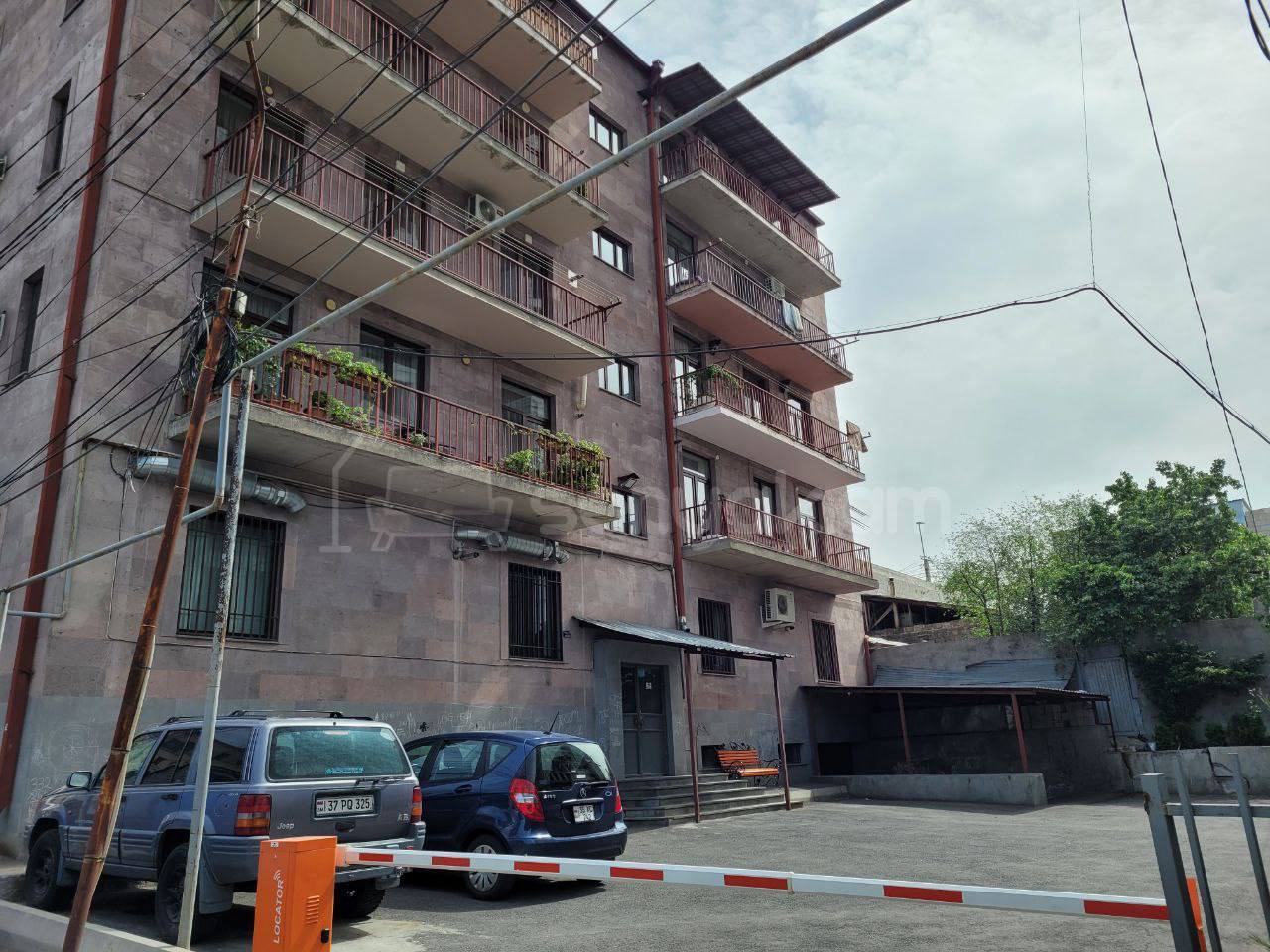 3 Սենյականոց Բնակարան Նորակառույցում, 90քմ, 3/5 հարկ, Կապիտալ Վերանորոգված, Կահավորված, Արևկող