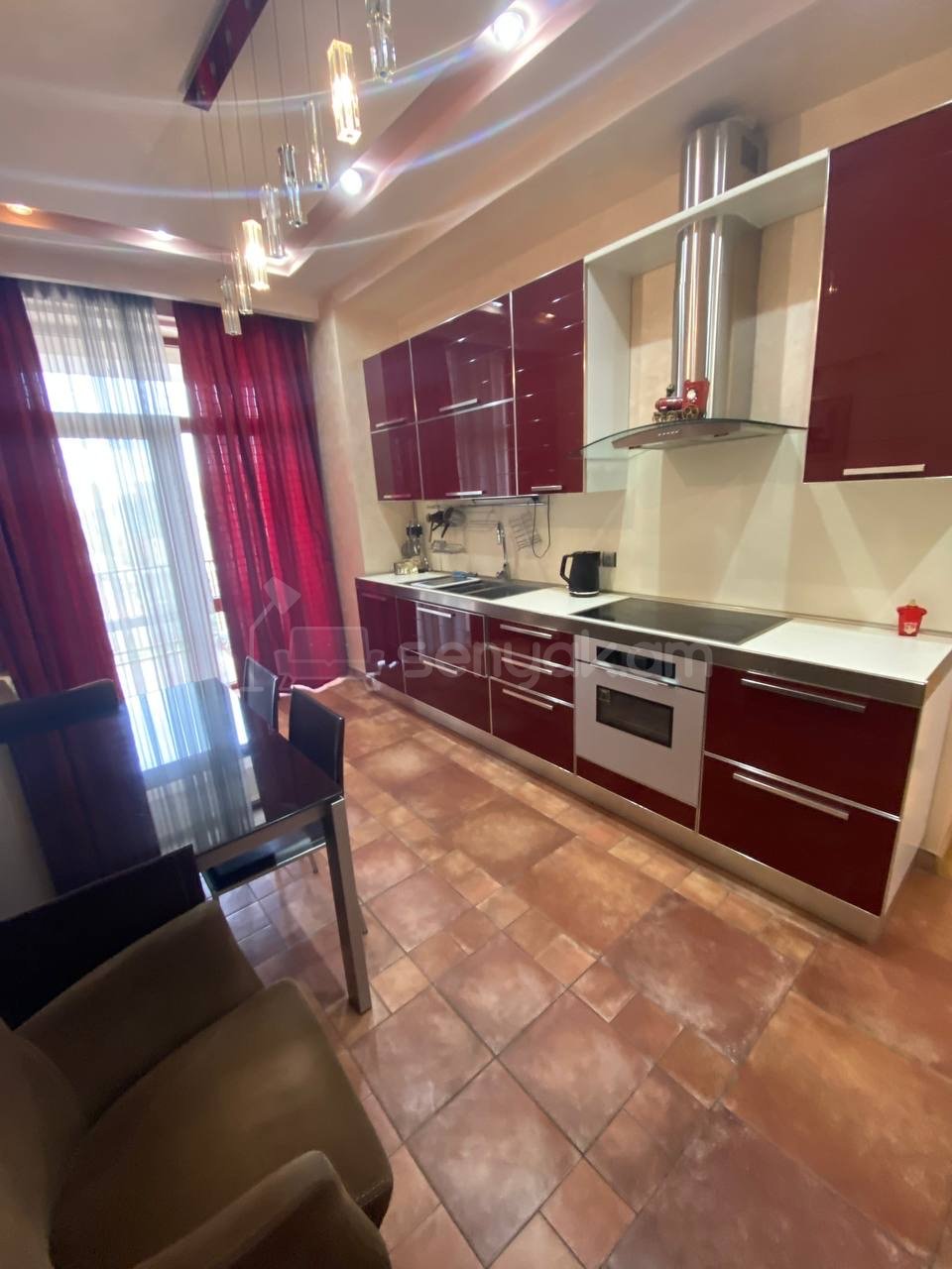 3 Սենյականոց Բնակարան Նորակառույցում, 137քմ, 5/13 հարկ, Դիզայներական Վերանորոգված