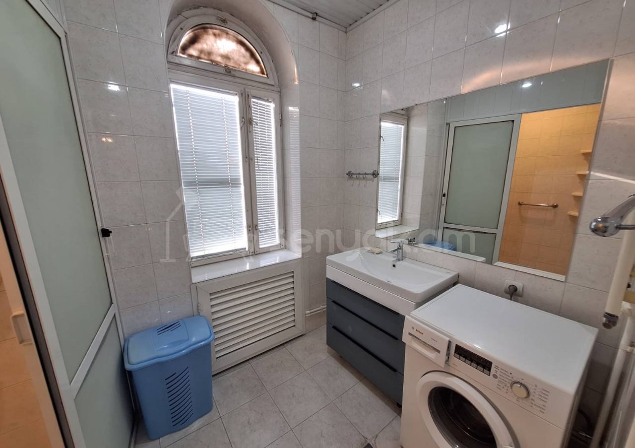 3 Սենյականոց Սեփական Տուն, 200քմ, Նորմալ Վիճակում, Կահավորված