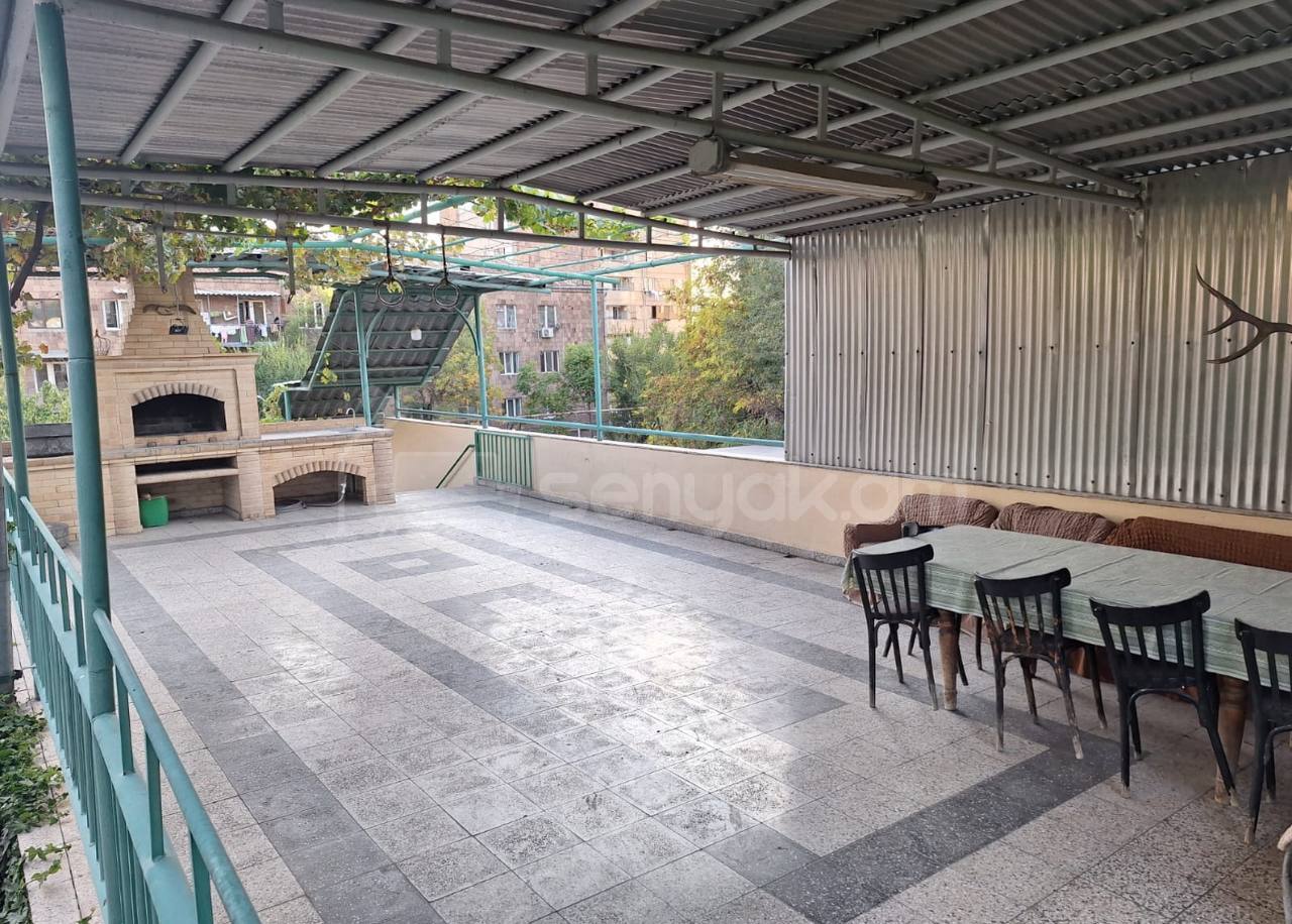 3 Սենյականոց Սեփական Տուն, 200քմ, Նորմալ Վիճակում, Կահավորված