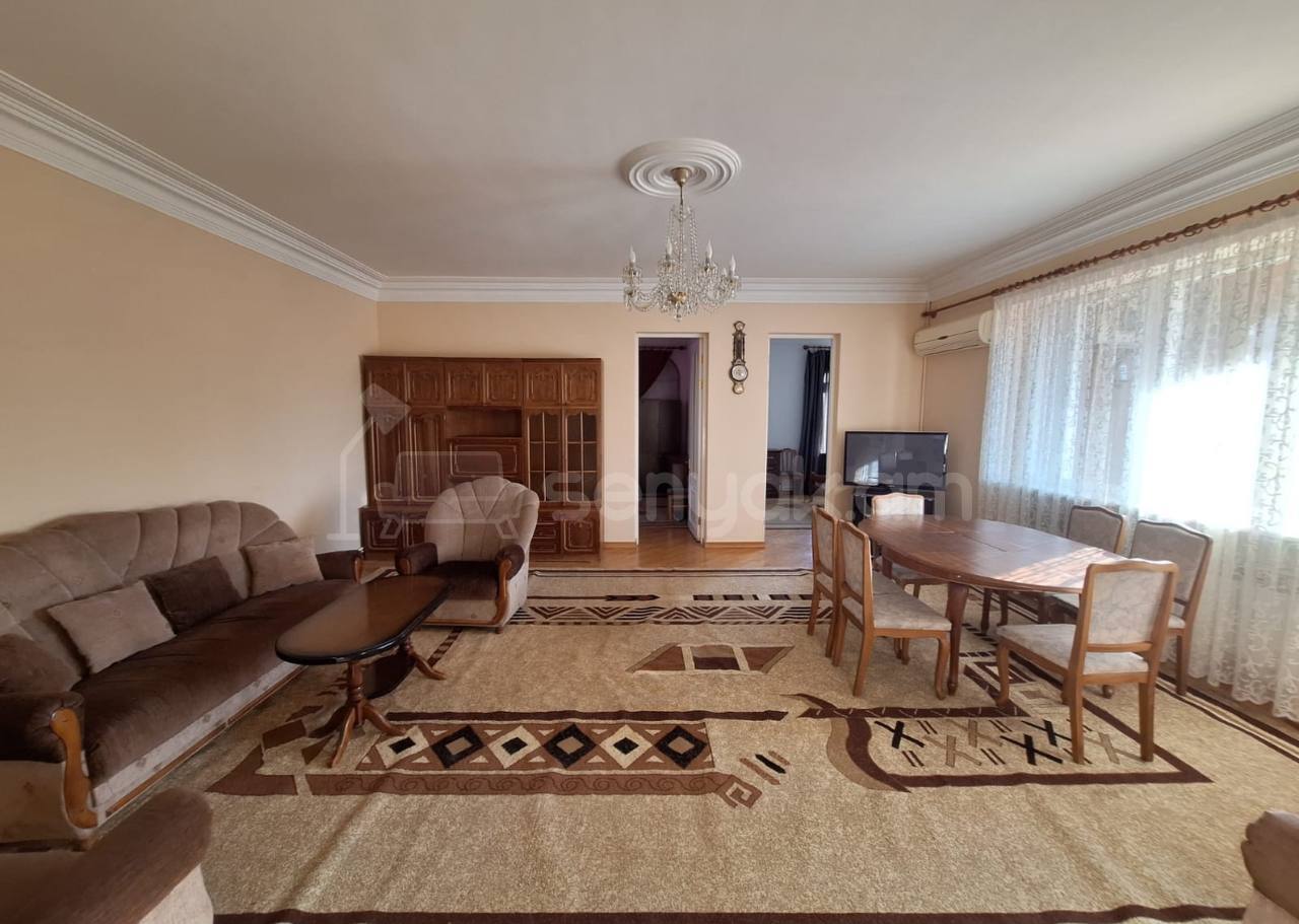 3 Սենյականոց Սեփական Տուն, 200քմ, Նորմալ Վիճակում, Կահավորված