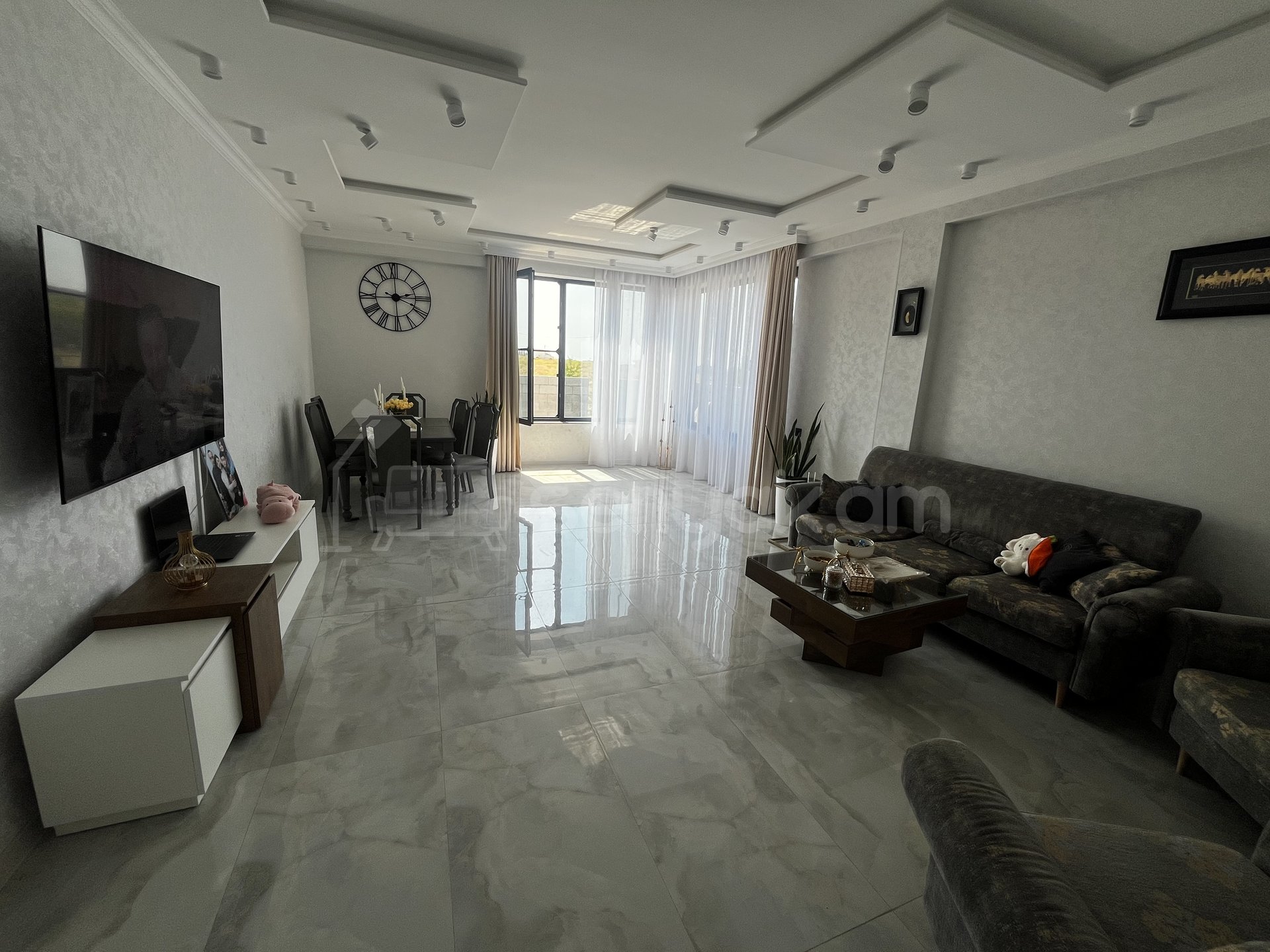 7 Սենյականոց Սեփական Տուն, 235քմ, Կապիտալ Վերանորոգված, Ավտոտնակով