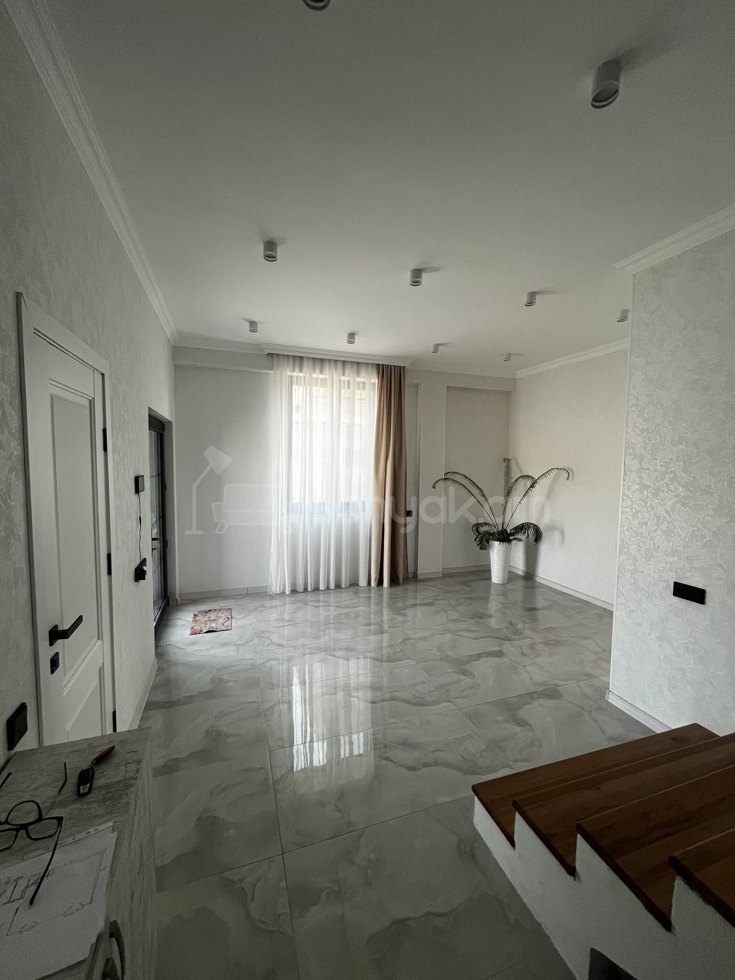 7 Սենյականոց Սեփական Տուն, 235քմ, Կապիտալ Վերանորոգված, Ավտոտնակով