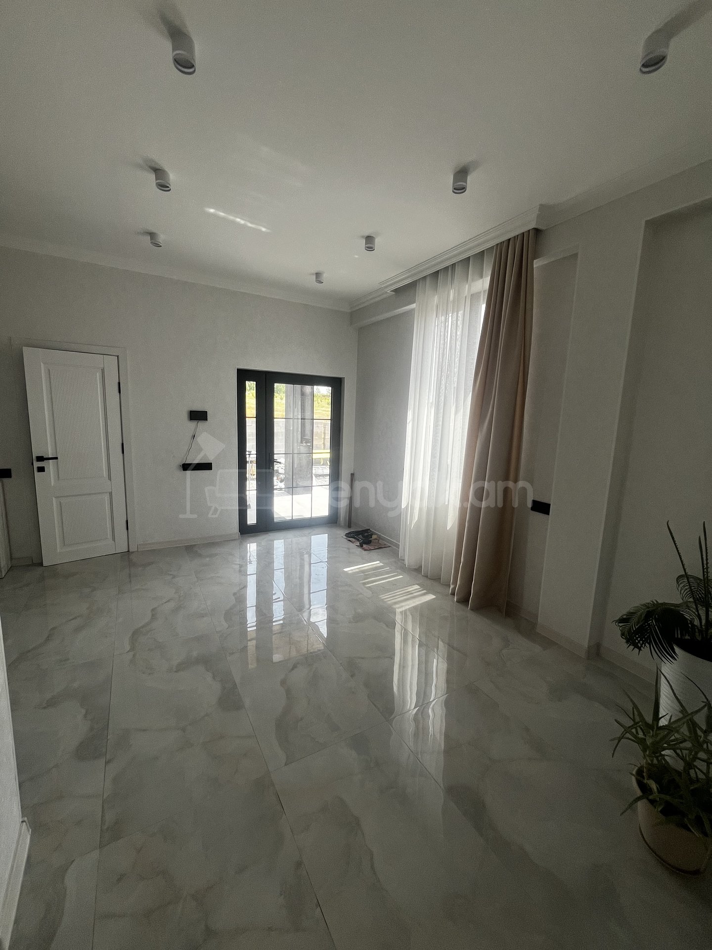 7 Սենյականոց Սեփական Տուն, 235քմ, Կապիտալ Վերանորոգված, Ավտոտնակով