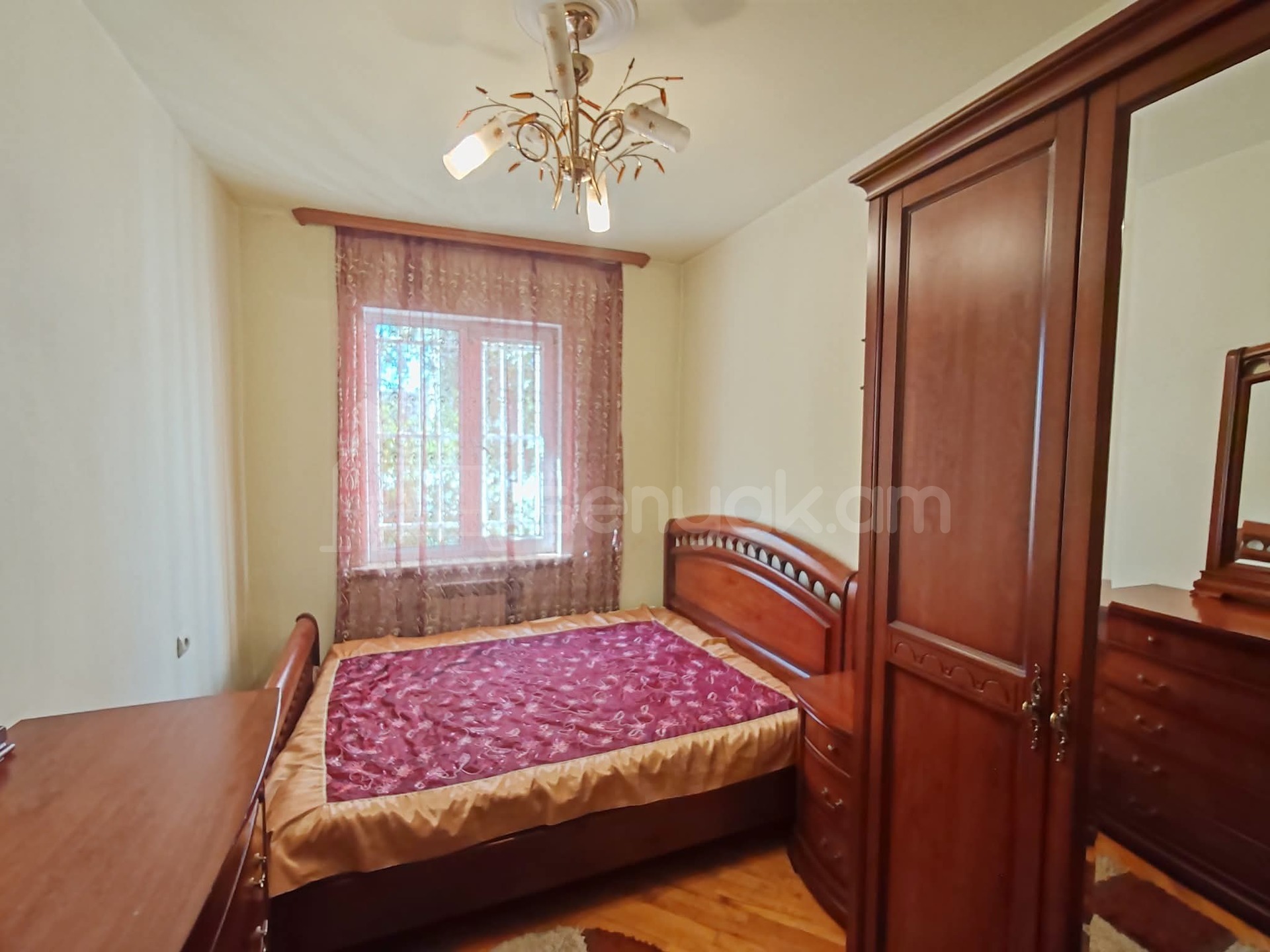 3 Սենյականոց Բնակարան, 80քմ, 2/9 հարկ, Նորմալ Վիճակում, Կահավորված