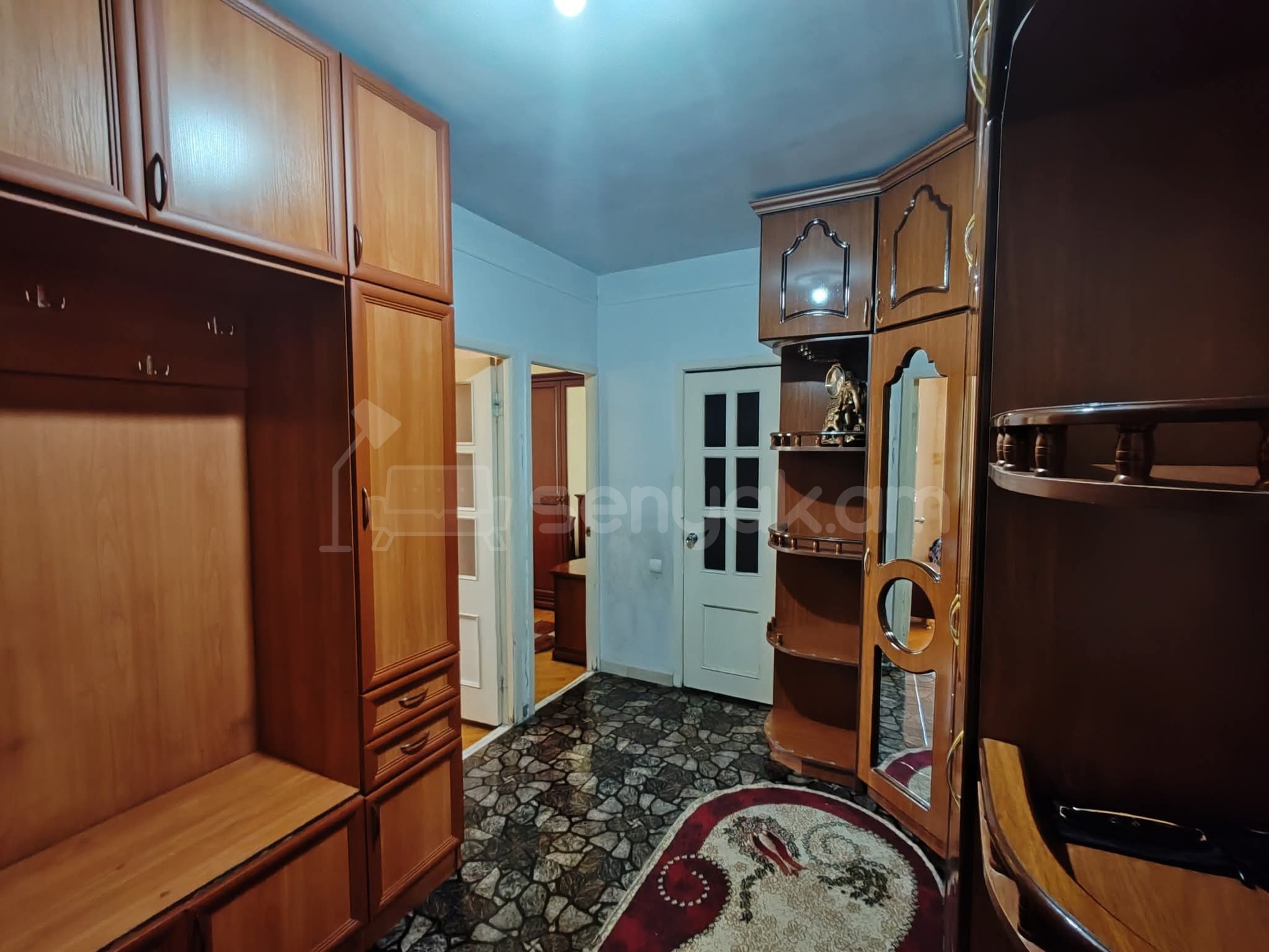 3 Սենյականոց Բնակարան, 80քմ, 2/9 հարկ, Նորմալ Վիճակում, Կահավորված