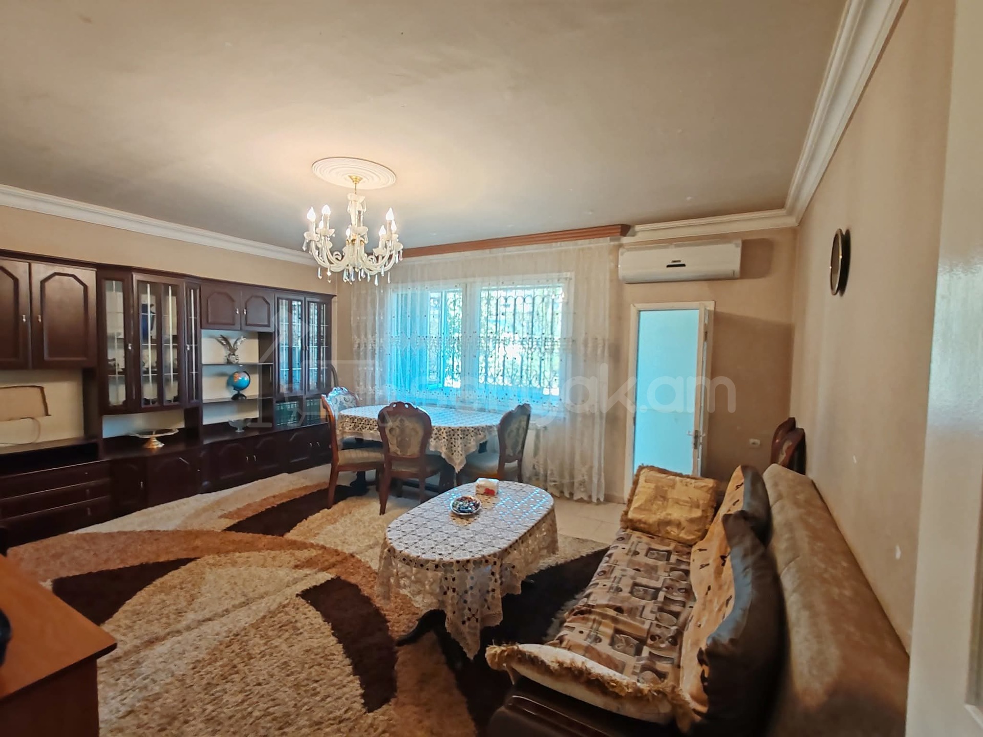 3 Սենյականոց Բնակարան, 80քմ, 2/9 հարկ, Նորմալ Վիճակում, Կահավորված