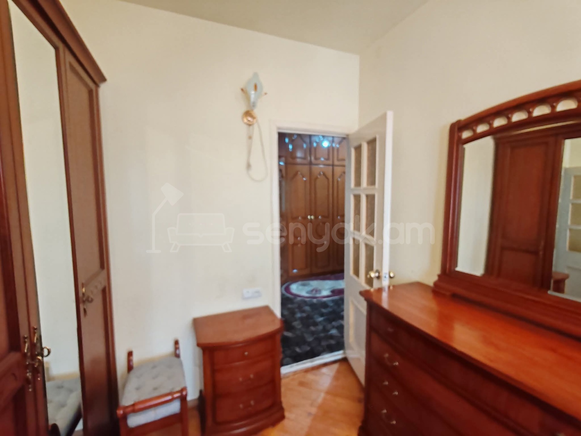 3 Սենյականոց Բնակարան, 80քմ, 2/9 հարկ, Նորմալ Վիճակում, Կահավորված