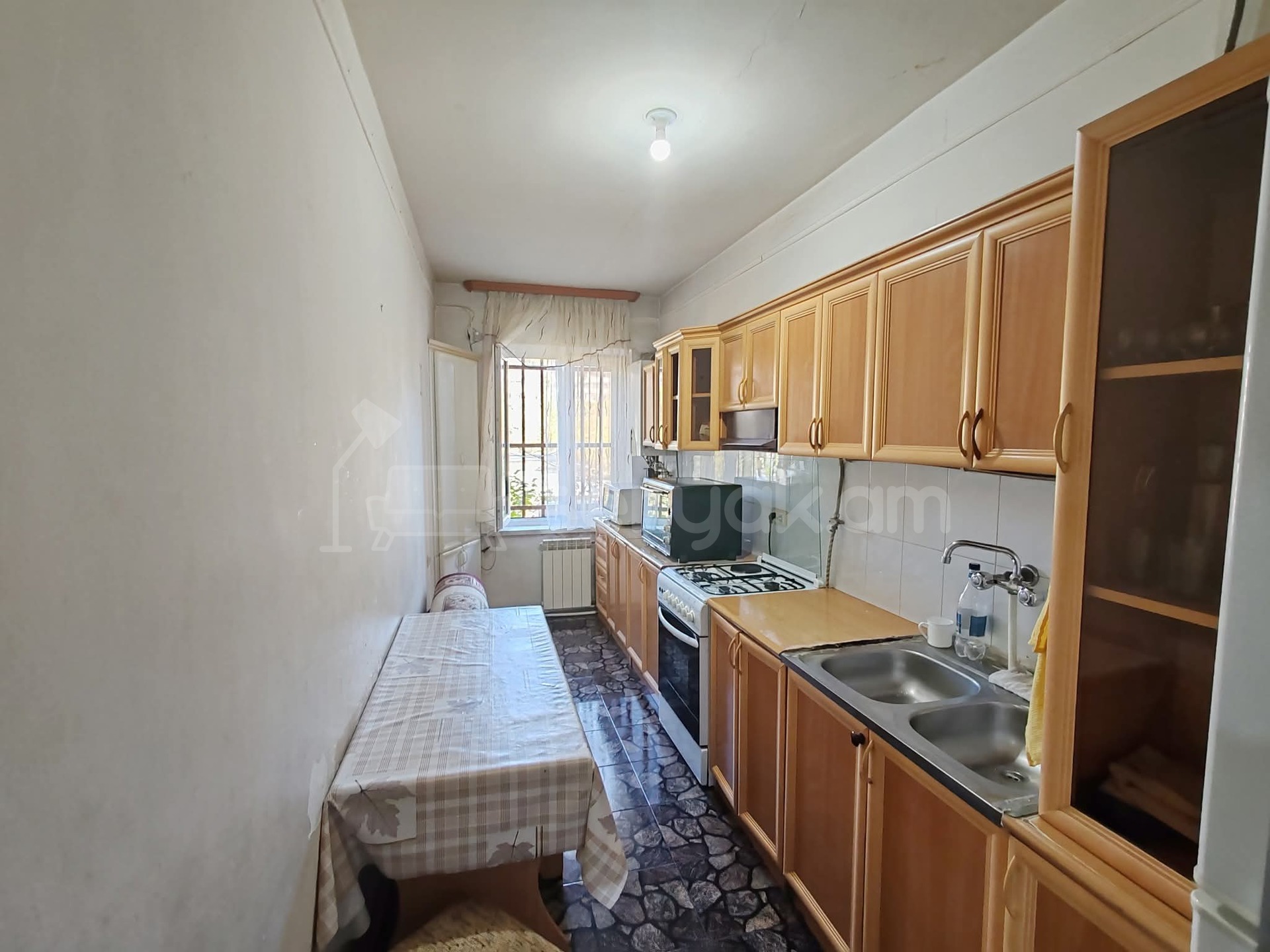 3 Սենյականոց Բնակարան, 80քմ, 2/9 հարկ, Նորմալ Վիճակում, Կահավորված