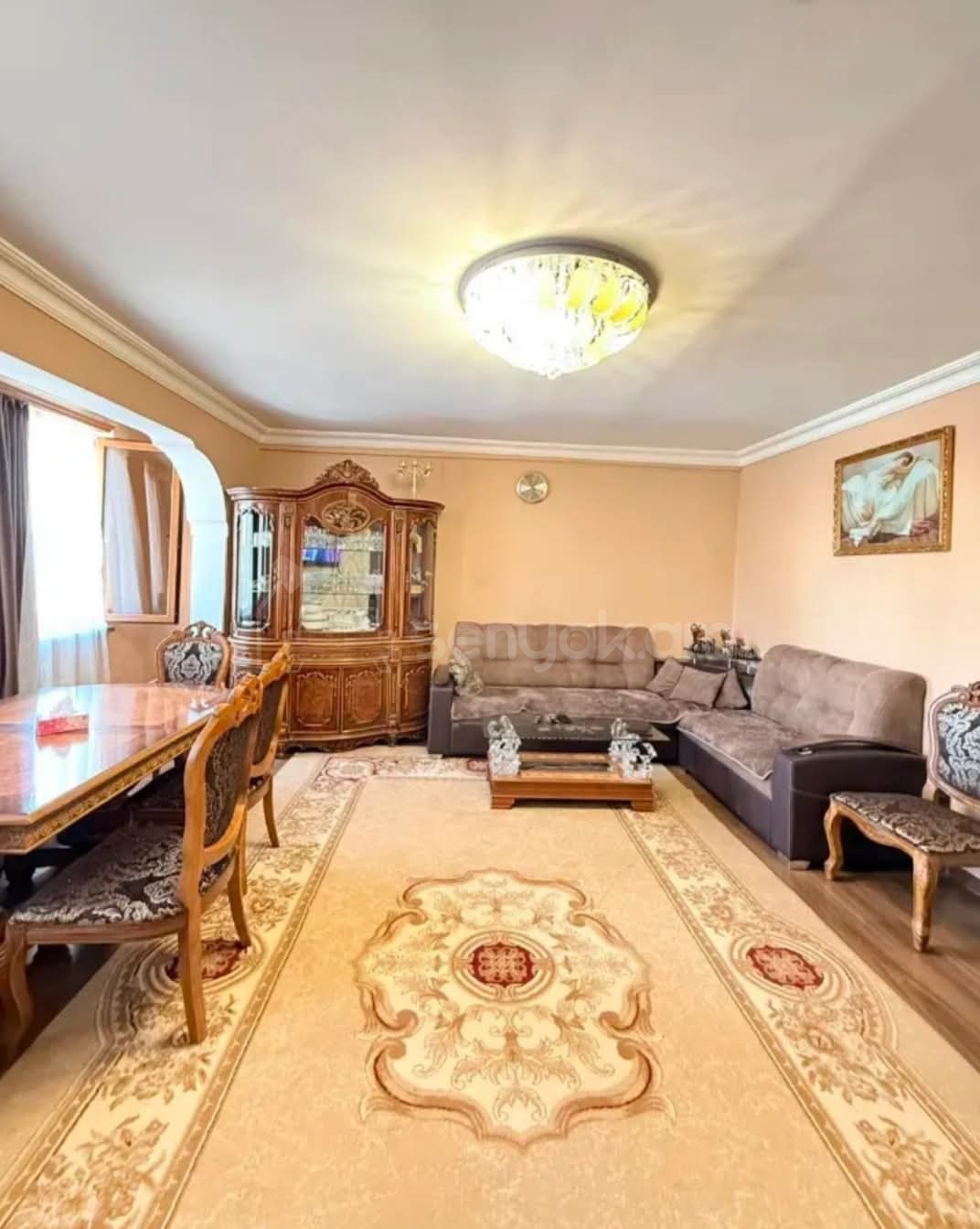 3 Սենյականոց Բնակարան, 90քմ, 8/9 հարկ, Կոսմետիկ Վերանորոգված, Կահավորված