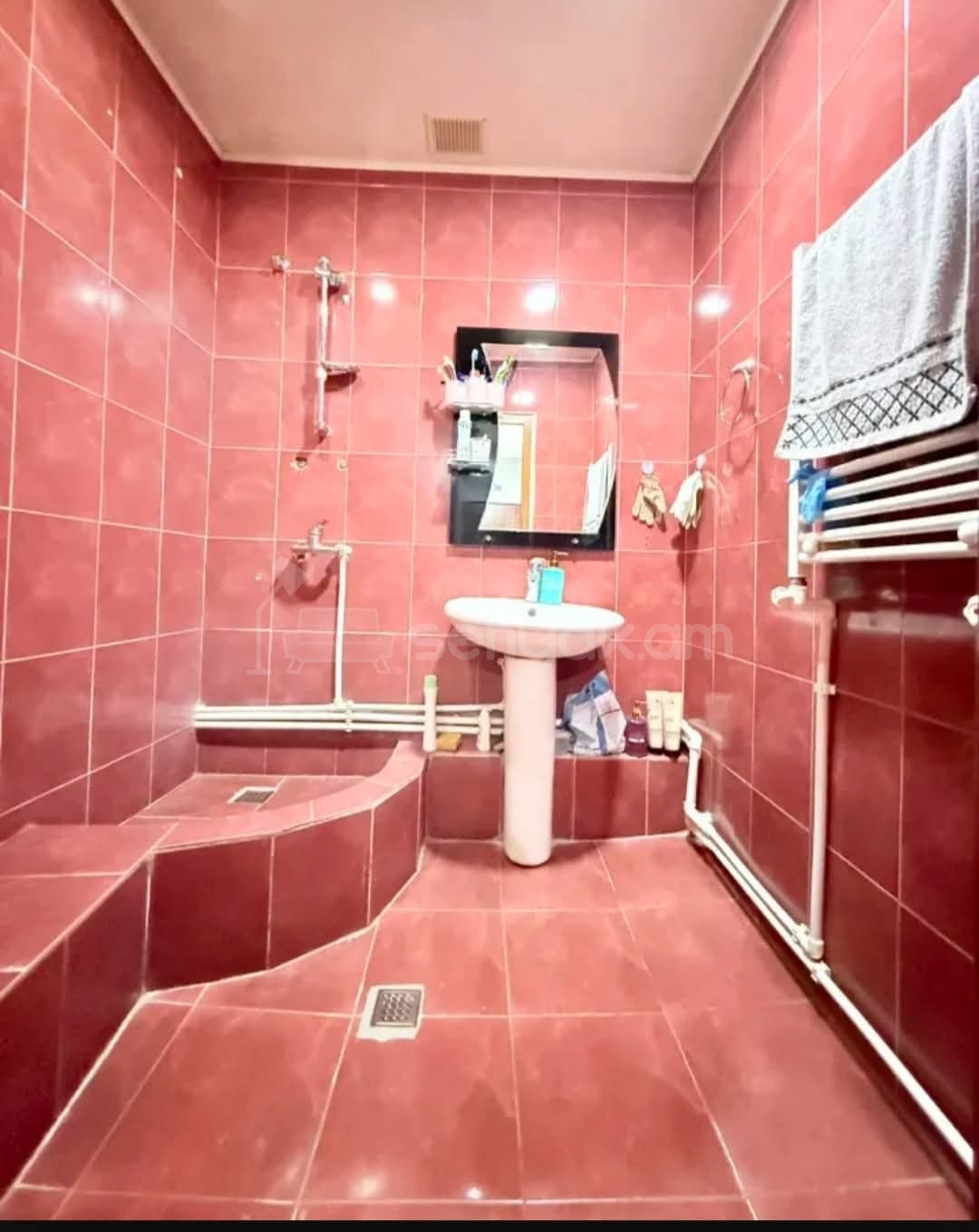 3 Սենյականոց Բնակարան, 90քմ, 8/9 հարկ, Նորմալ Վիճակում