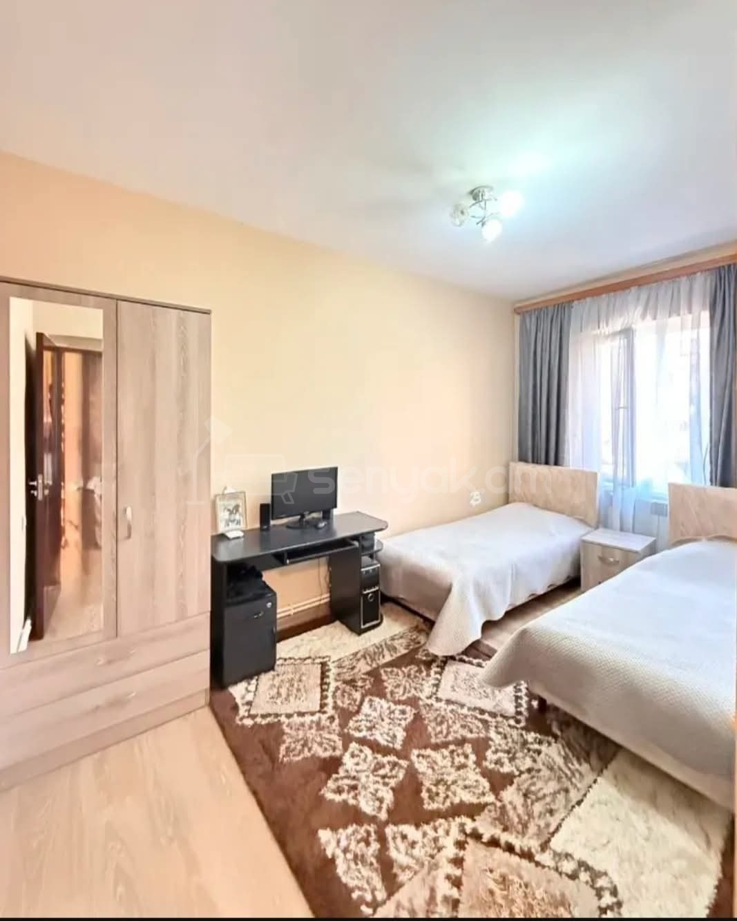 3 Սենյականոց Բնակարան, 90քմ, 8/9 հարկ, Նորմալ Վիճակում