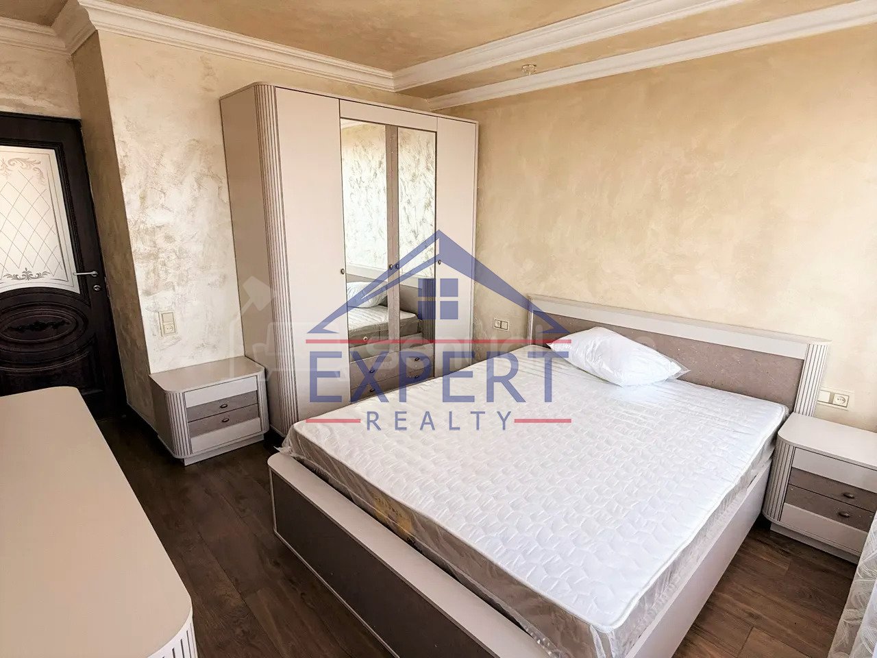 3 Սենյականոց Բնակարան, 86քմ, 9/9 հարկ, Կապիտալ Վերանորոգված, Կահավորված