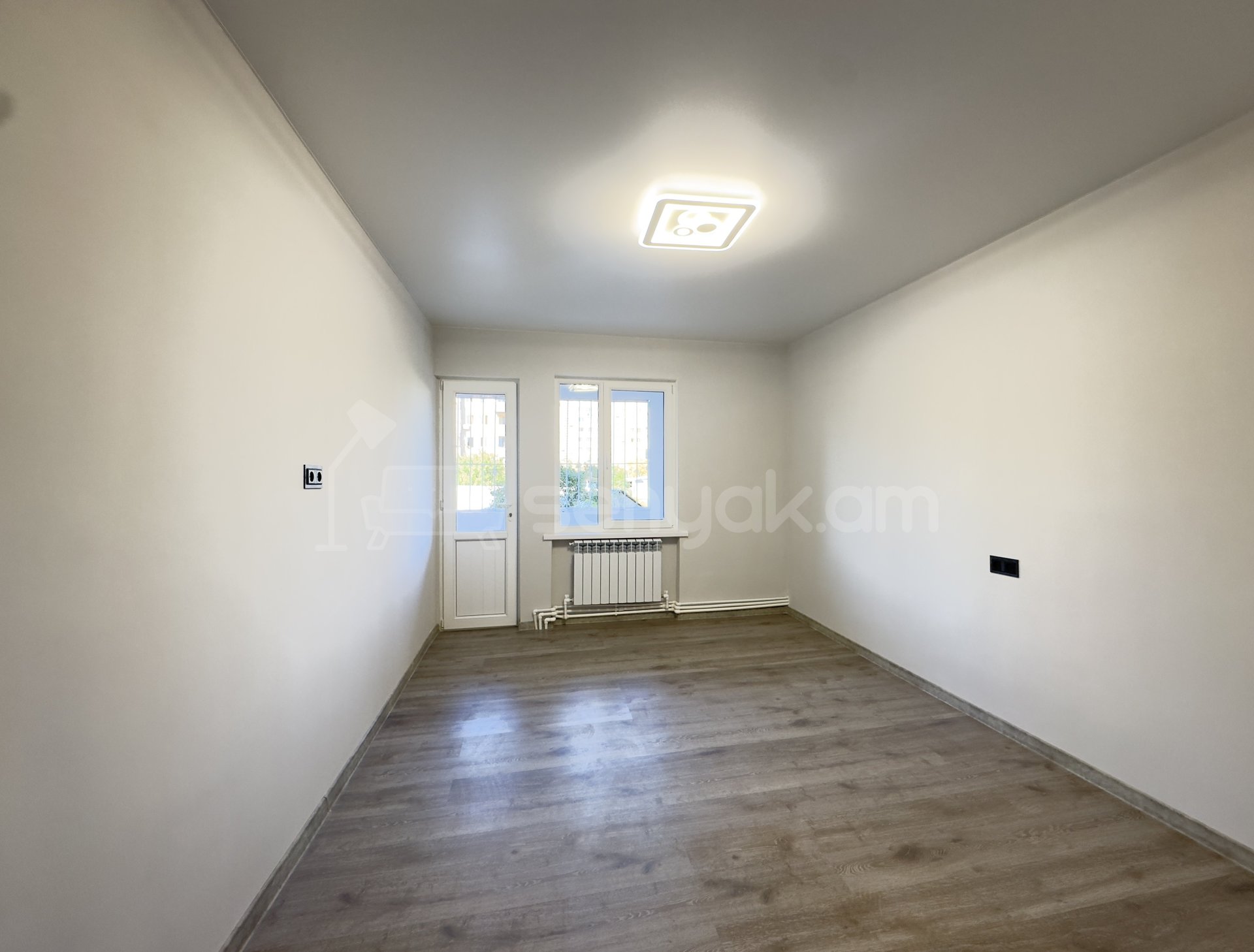 2 Սենյականոց Բնակարան, 59քմ, 2/9 հարկ, Կապիտալ Վերանորոգված