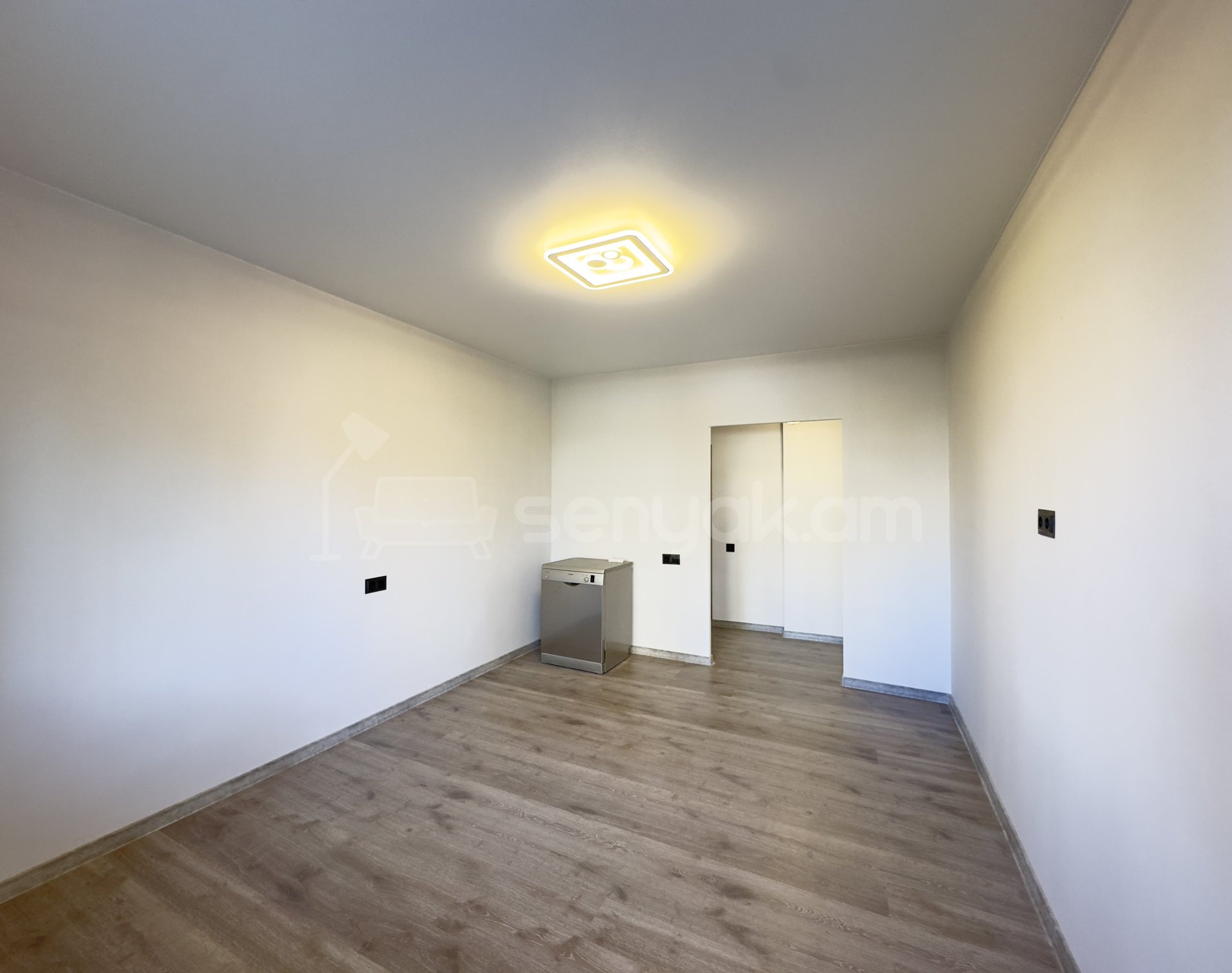 2 Սենյականոց Բնակարան, 59քմ, 2/9 հարկ, Կապիտալ Վերանորոգված