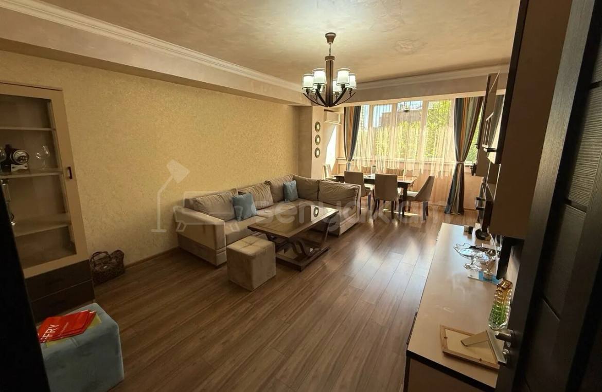 2 Սենյականոց Բնակարան Քարե Շենքում, 50քմ, 2/10 հարկ, Կապիտալ Վերանորոգված, Կահավորված