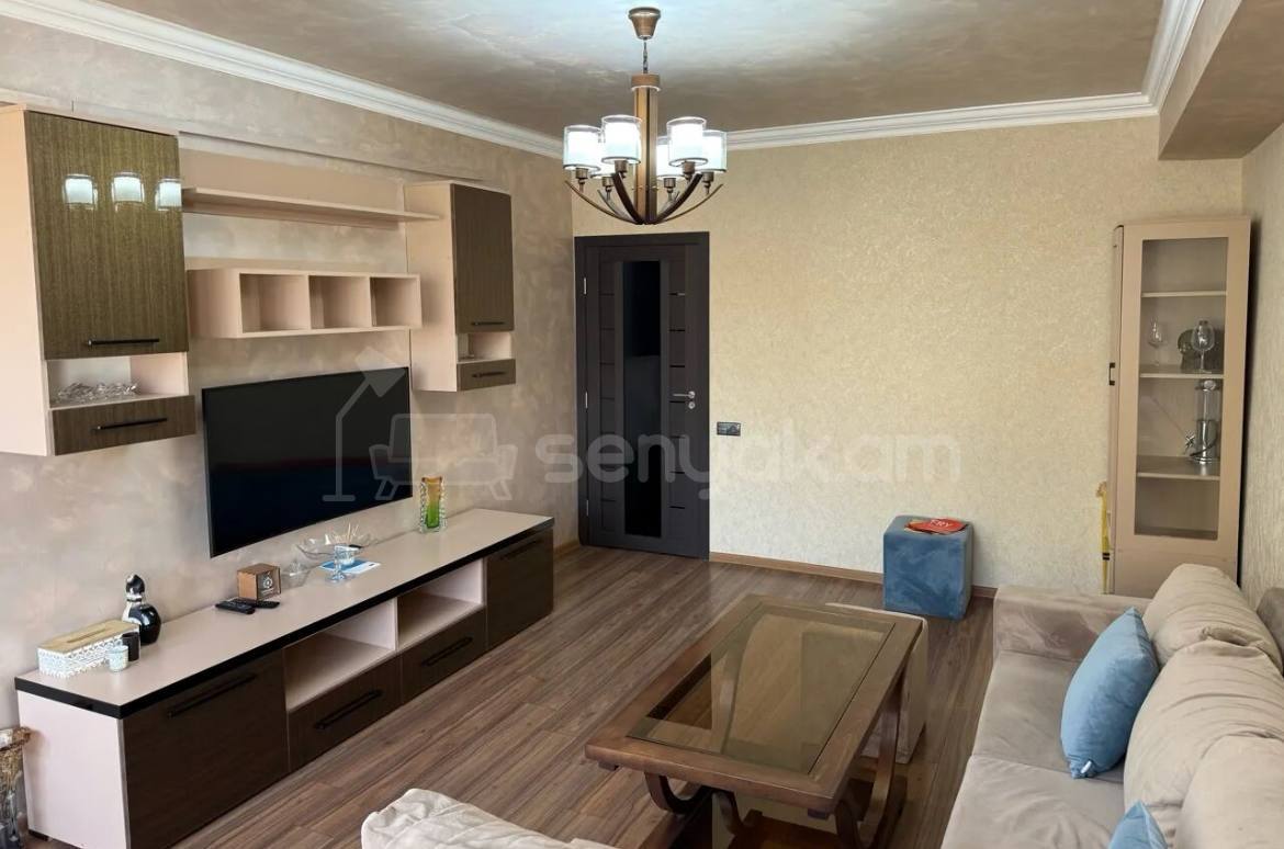 2 Սենյականոց Բնակարան Քարե Շենքում, 50քմ, 2/10 հարկ, Կապիտալ Վերանորոգված, Կահավորված