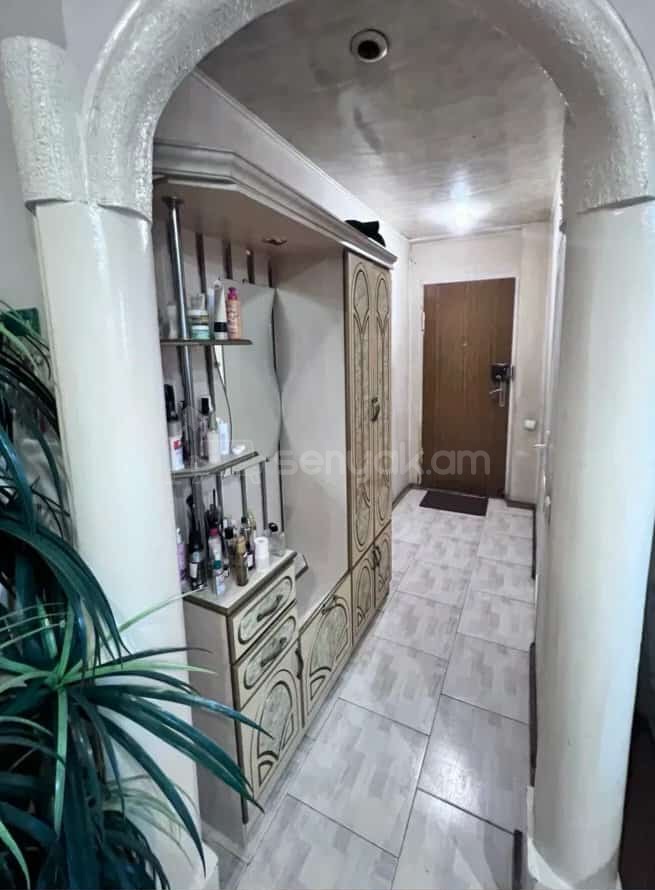 2 Սենյականոց Բնակարան, 57քմ, 2/5 հարկ, Կապիտալ Վերանորոգված