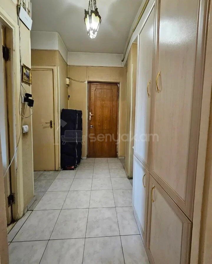 1 Սենյականոց Բնակարան, 45քմ, 3/9 հարկ, Նորմալ Վիճակում