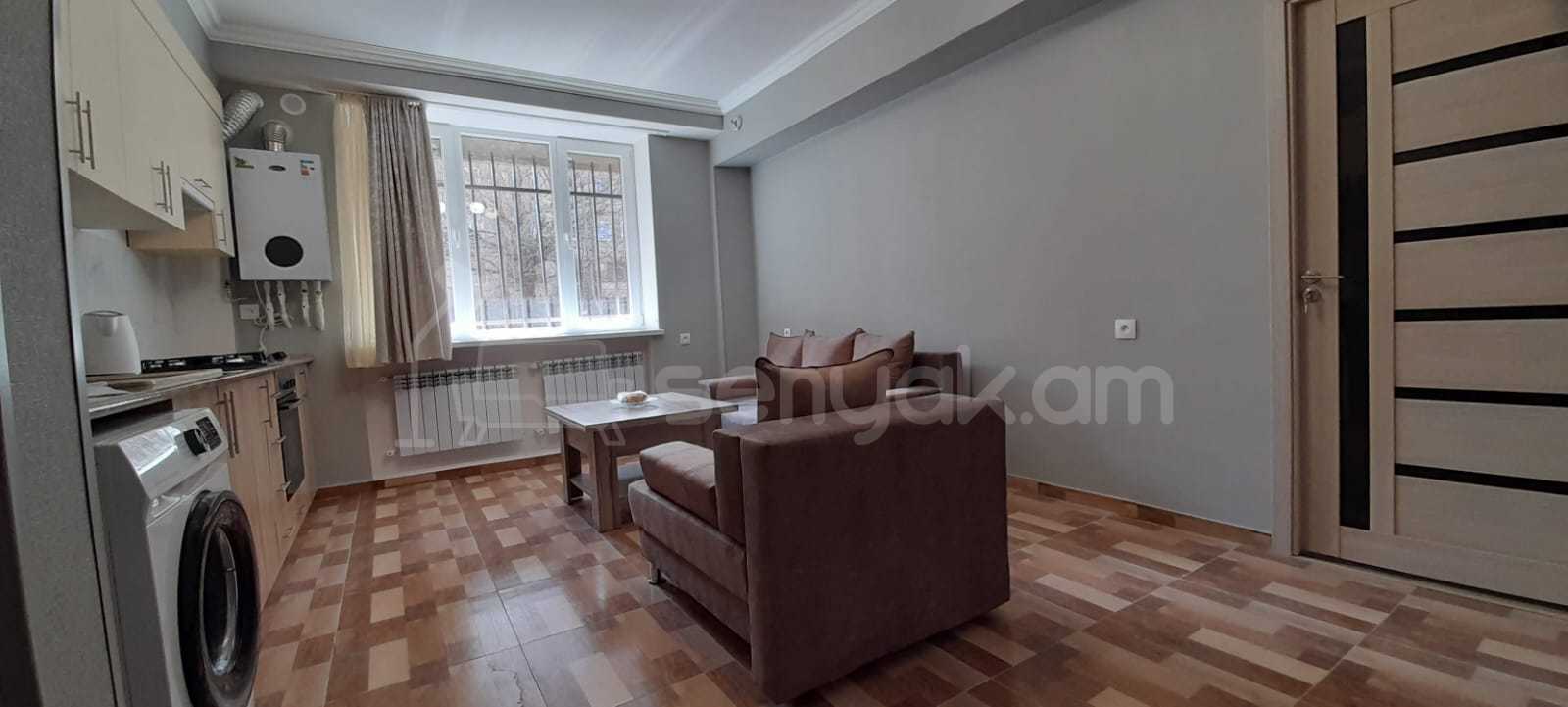 2 Սենյականոց Բնակարան, 40քմ, 1/9 հարկ, Դիզայներական Վերանորոգված, Կահավորված, Արևկող