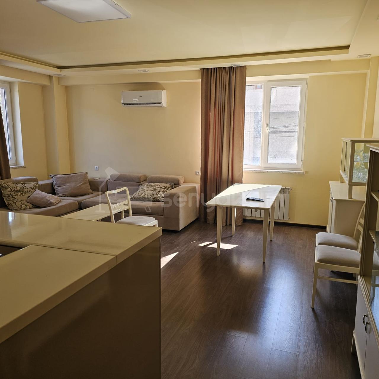 3 Սենյականոց Բնակարան Նորակառույցում, 60քմ, 1/14 հարկ, Դիզայներական Վերանորոգված, Կահավորված, Արևկող