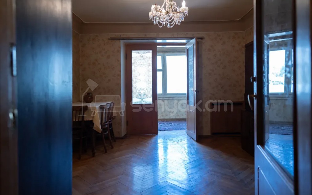 2 Սենյականոց Բնակարան Քարե Շենքում, 66քմ, 5/6 հարկ, Նորմալ Վիճակում