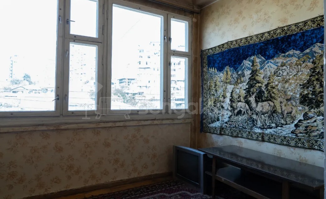 2 Սենյականոց Բնակարան Քարե Շենքում, 66քմ, 5/6 հարկ, Նորմալ Վիճակում