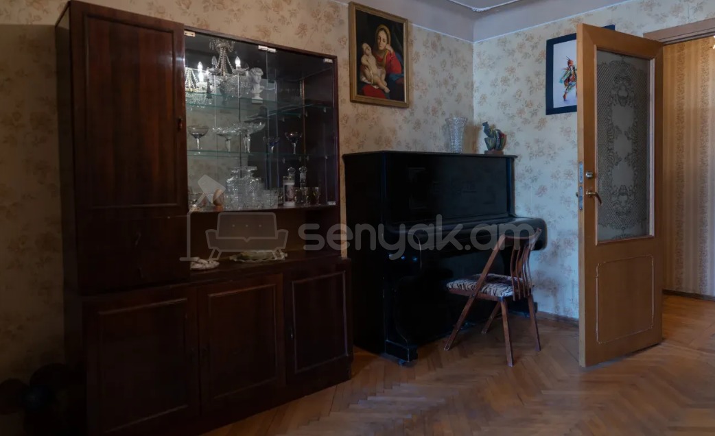 2 Սենյականոց Բնակարան Քարե Շենքում, 66քմ, 5/6 հարկ, Նորմալ Վիճակում