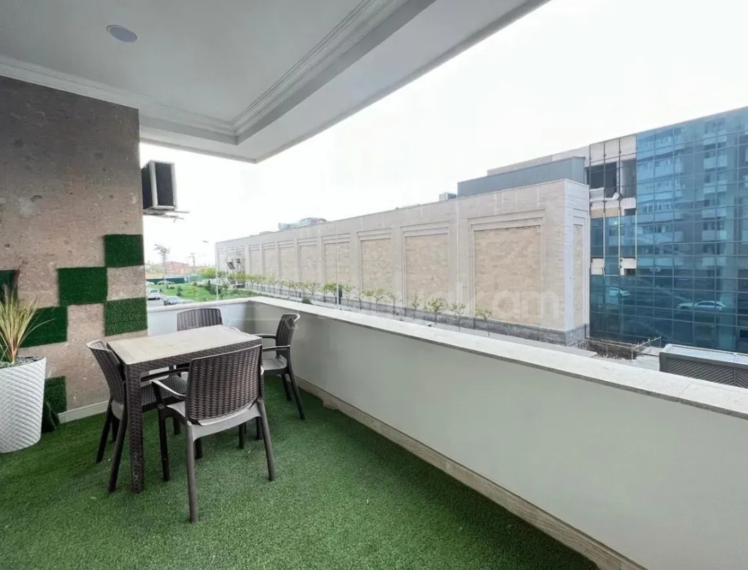 3 Սենյականոց Բնակարան Նորակառույցում, 117քմ, 2/20 հարկ, Դիզայներական Վերանորոգված, Կահավորված