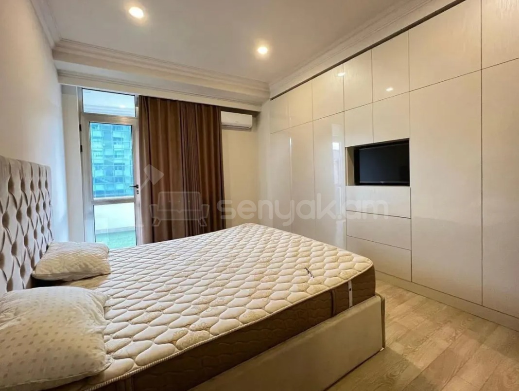 3 Սենյականոց Բնակարան Նորակառույցում, 117քմ, 2/20 հարկ, Դիզայներական Վերանորոգված, Կահավորված