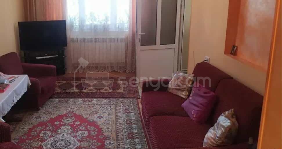 4 Սենյականոց Բնակարան Քարե Շենքում, 102քմ, 5/5 հարկ, Նորմալ Վիճակում