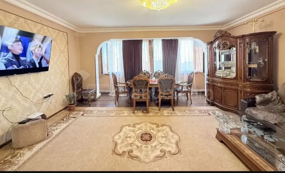 3 Սենյականոց Բնակարան Քարե Շենքում, 78քմ, 4/9 հարկ, Կապիտալ Վերանորոգված, Կահավորված, Արևկող