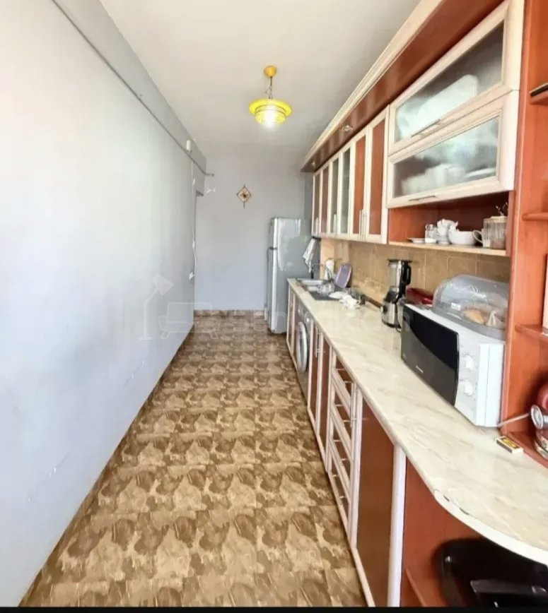 3 Սենյականոց Բնակարան Քարե Շենքում, 78քմ, 4/9 հարկ, Կապիտալ Վերանորոգված, Կահավորված, Արևկող