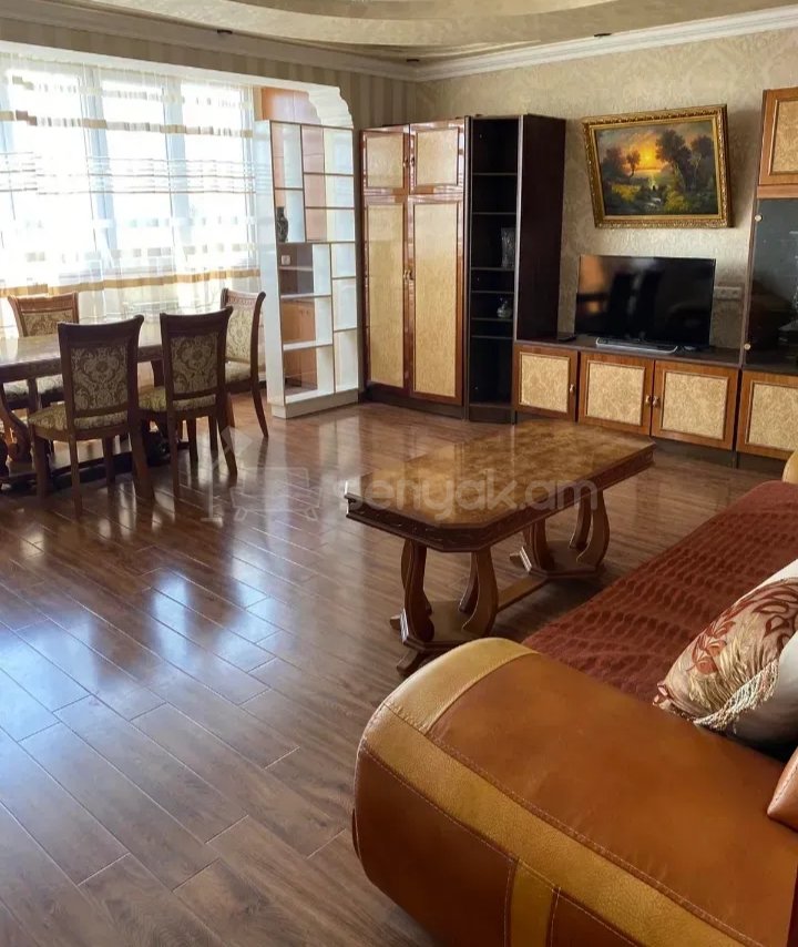 3 Սենյականոց Բնակարան, 79քմ, 5/9 հարկ, Կապիտալ Վերանորոգված, Կահավորված, Արևկող