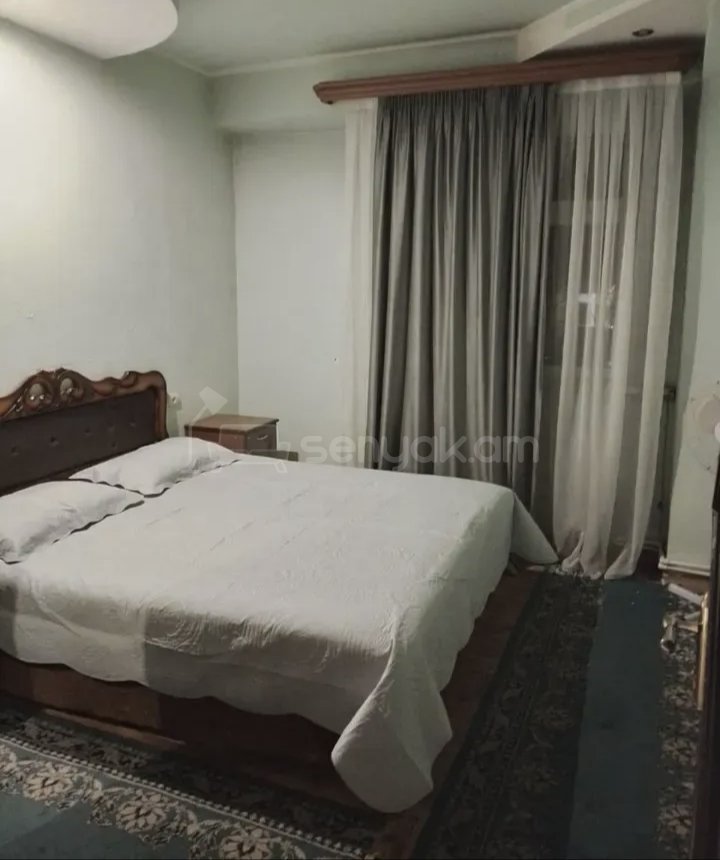 2 Սենյականոց Բնակարան Քարե Շենքում, 56քմ, 1/14 հարկ, Նորմալ Վիճակում, Կահավորված, Արևկող