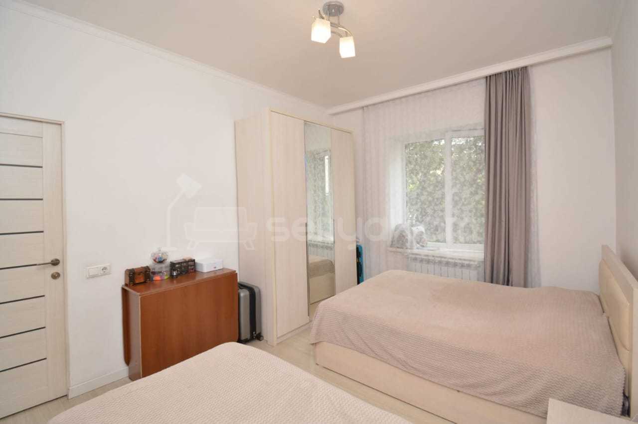 2 Սենյականոց Բնակարան Քարե Շենքում, 52քմ, 2/3 հարկ, Դիզայներական Վերանորոգված