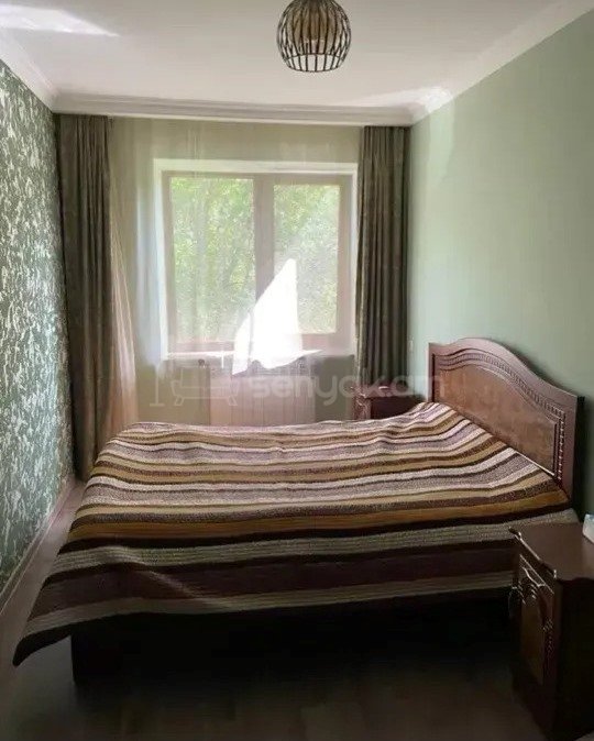 3 Սենյականոց Բնակարան Քարե Շենքում, 55քմ, 3/5 հարկ, Պետական Վիճակում