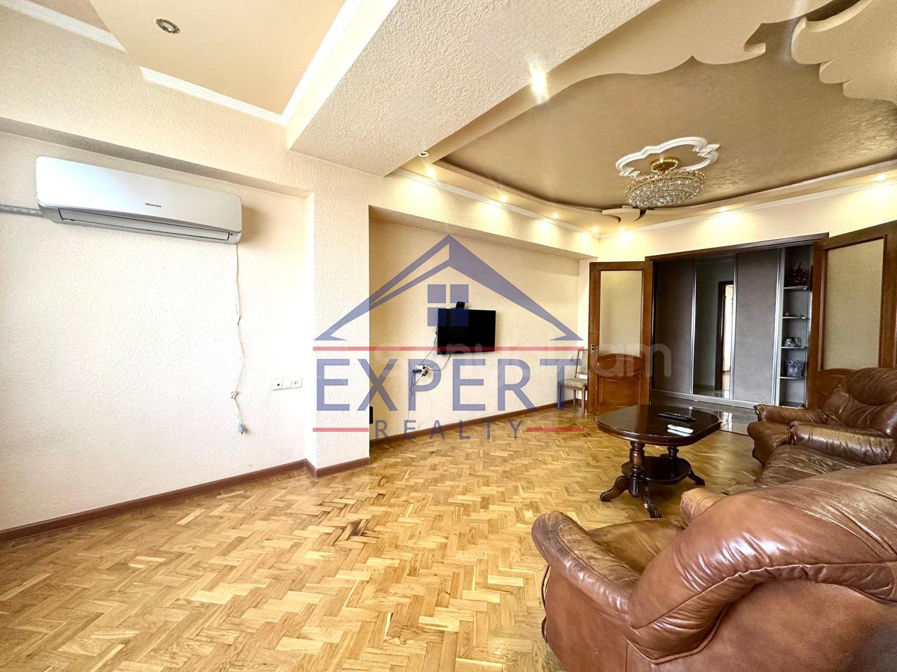 4 Սենյականոց Բնակարան, 100քմ, 8/10 հարկ, Կապիտալ Վերանորոգված