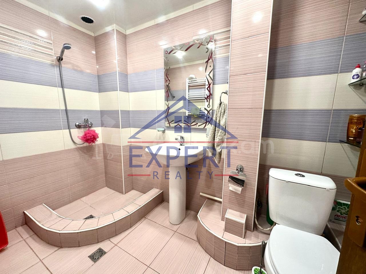 4 Սենյականոց Բնակարան, 100քմ, 8/10 հարկ, Կապիտալ Վերանորոգված