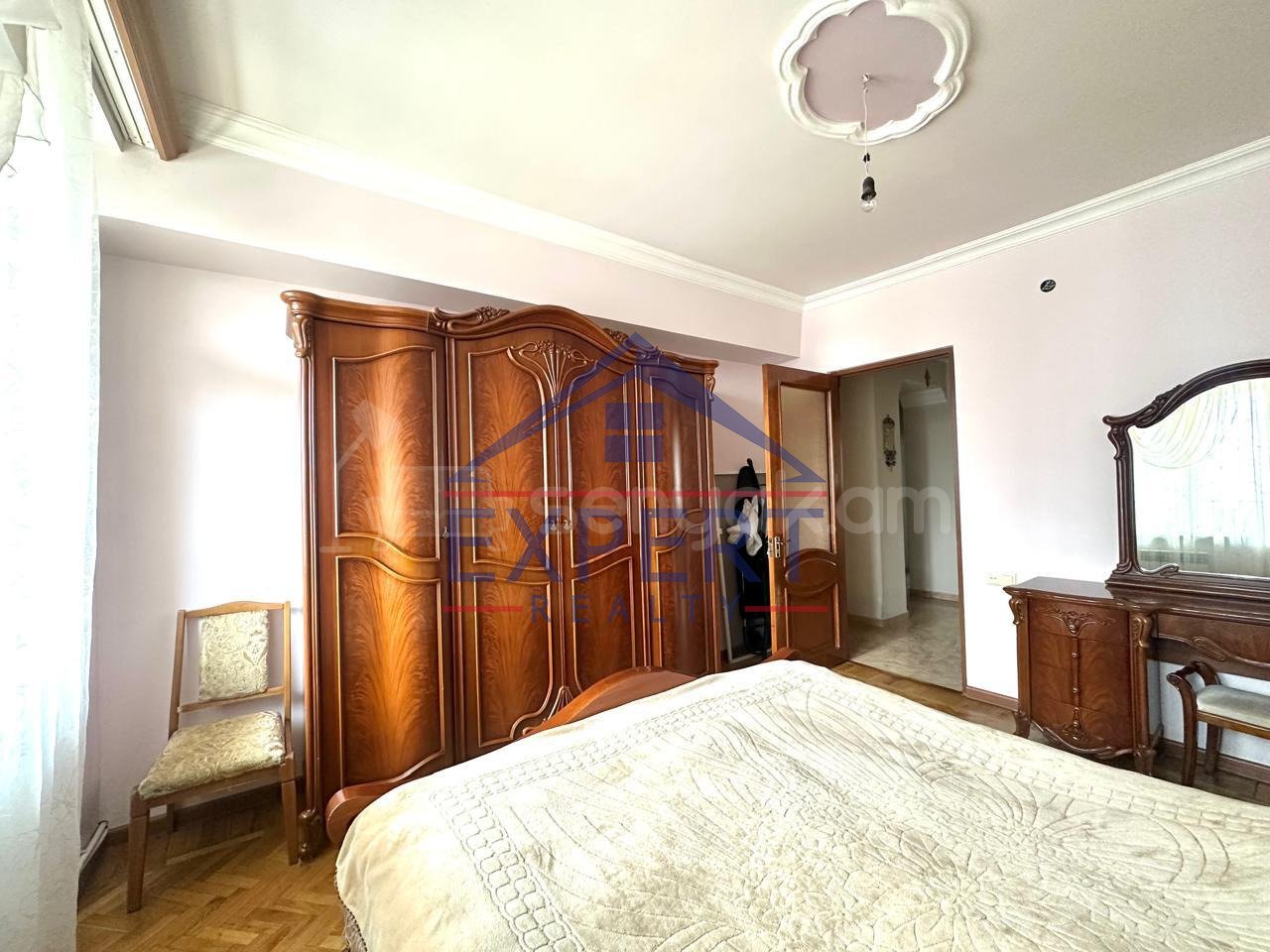 4 Սենյականոց Բնակարան, 100քմ, 8/10 հարկ, Կապիտալ Վերանորոգված