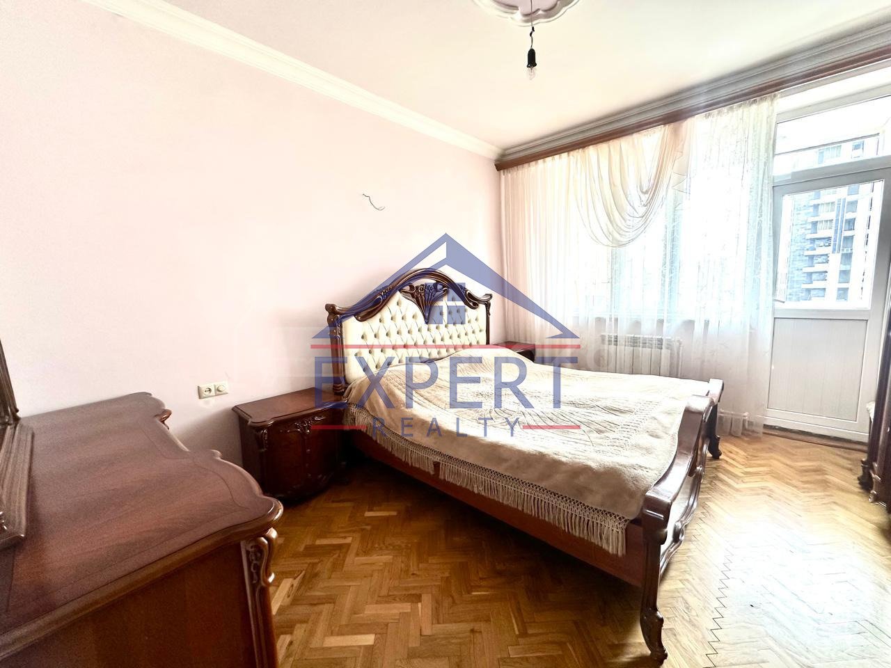 4 Սենյականոց Բնակարան, 100քմ, 8/10 հարկ, Կապիտալ Վերանորոգված